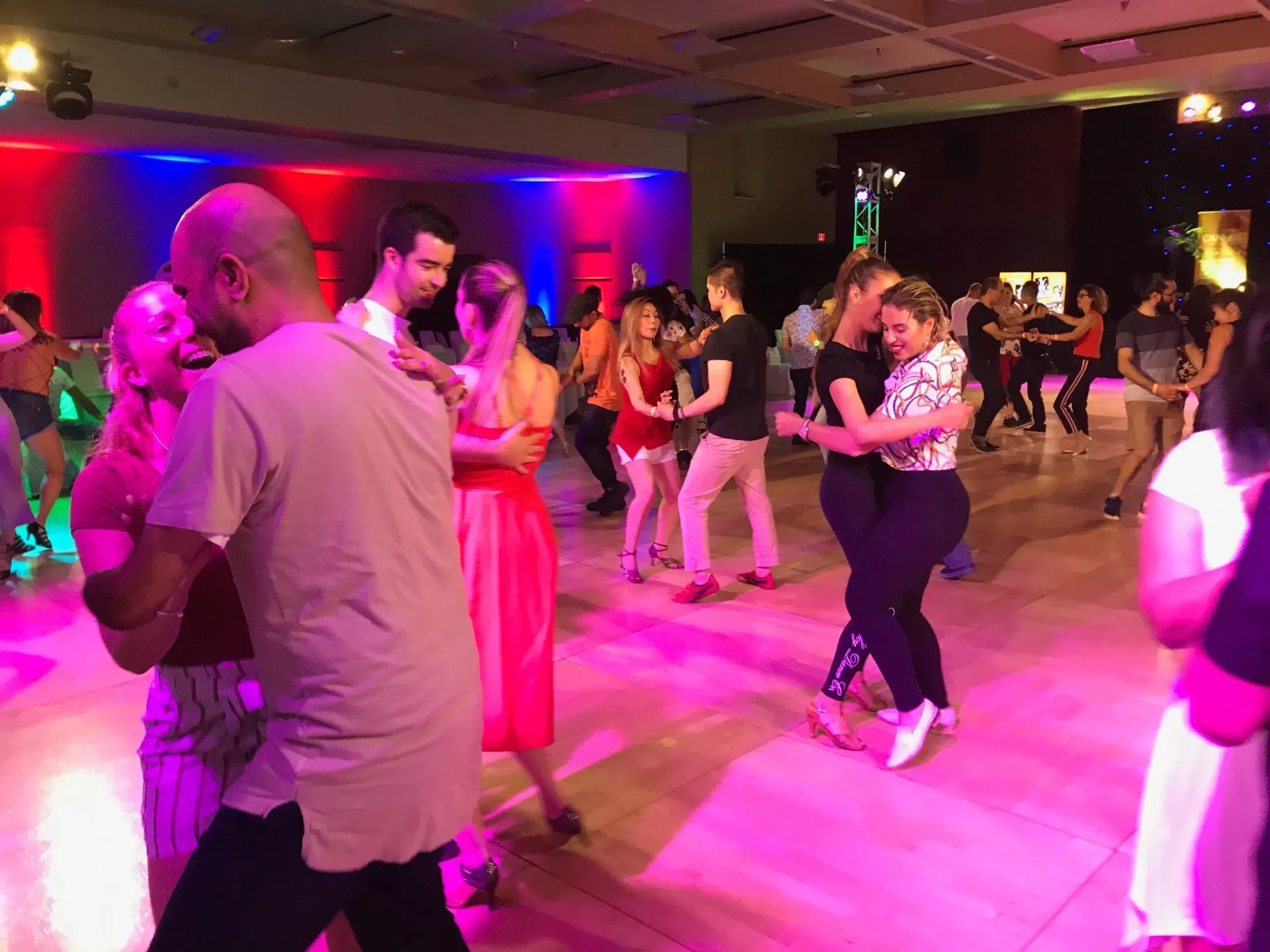 Salsa Social 
