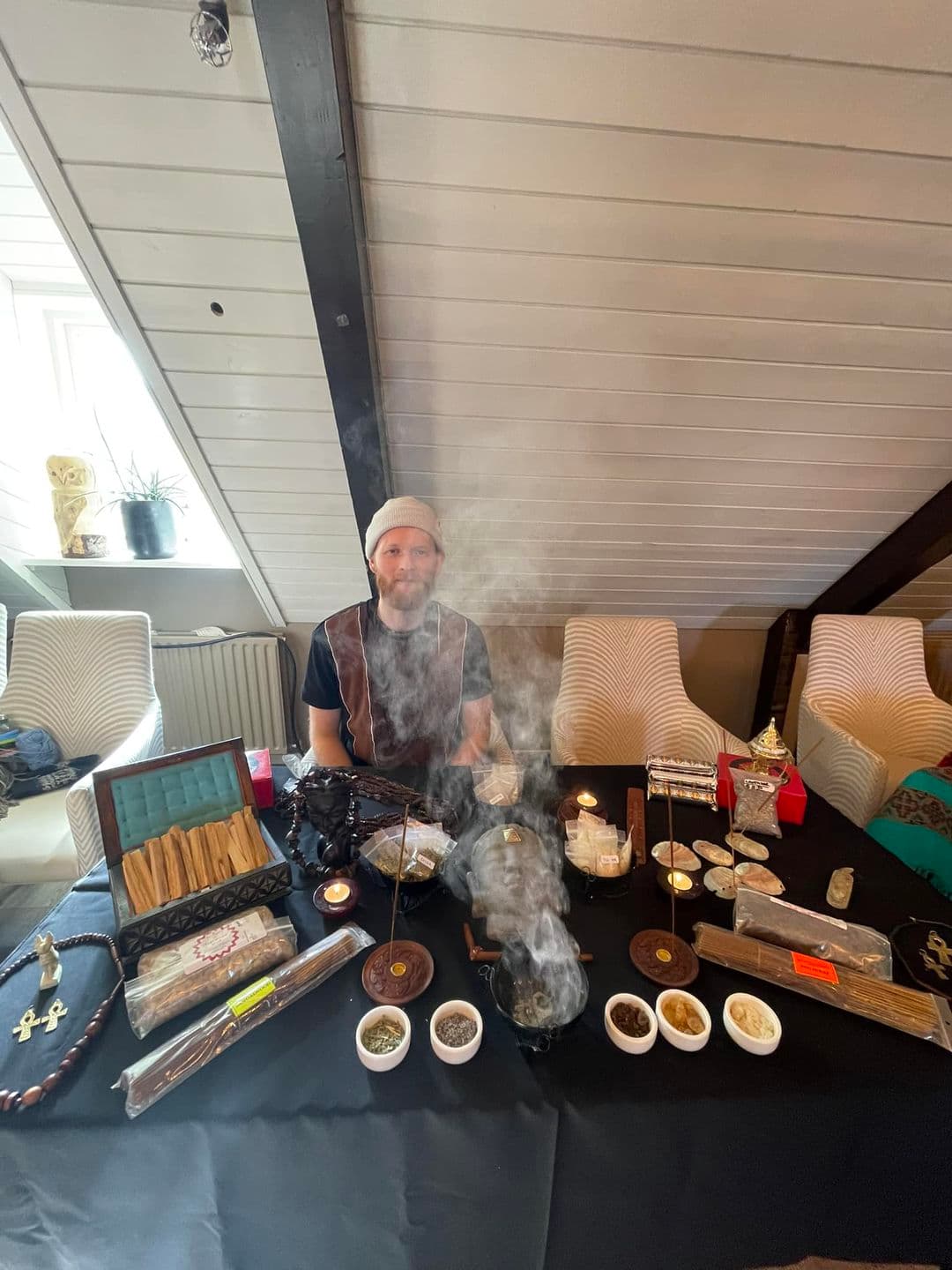 White Lotus Summer Market atmosphere — handmade goods and gatherings in downtown Reykjavík (3)